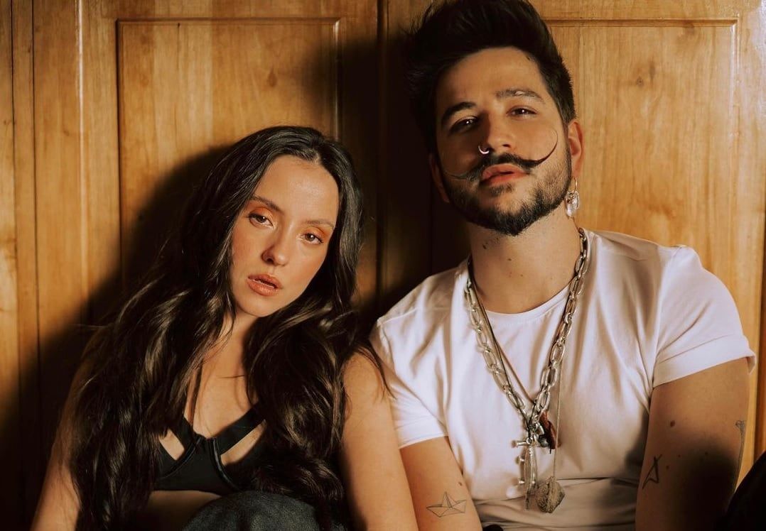 ¿Cuánto mide realmente Evaluna y por qué Camilo le dice “la Pulga”?