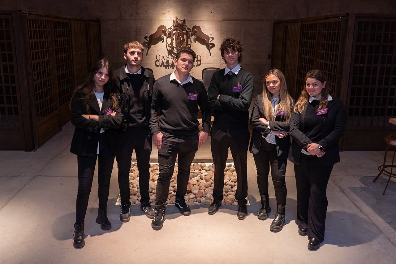 Estudiantes becarios de Enología