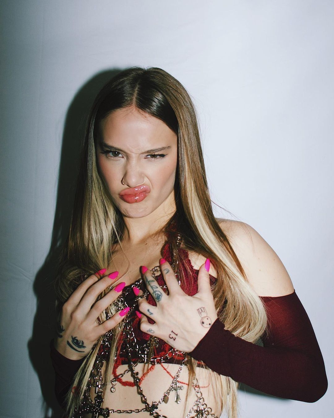 Ángela Torres cautivó con su look.