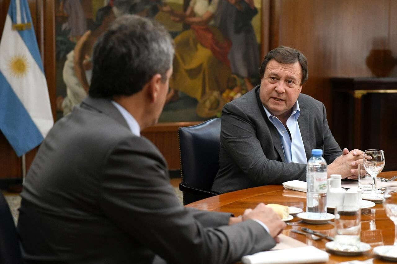 Massa y Weretilneck - Gentileza