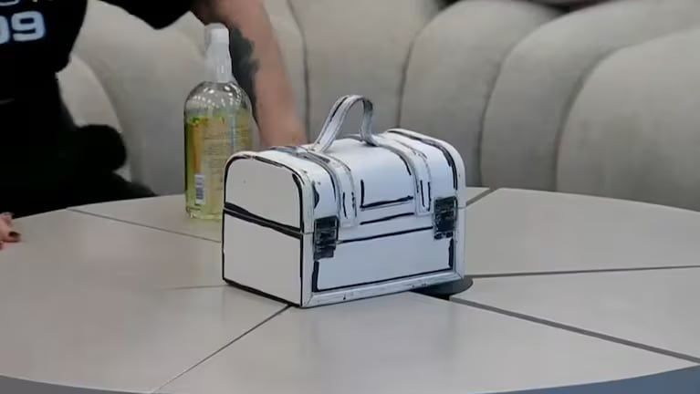 Lucía, Martín y Furia volvieron a ingresar a Gran Hermano.