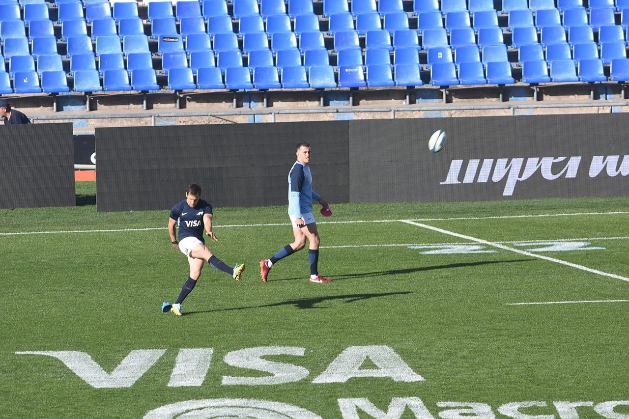 Los Pumas entrenaron en el estadio Malvinas Argentinas en el Captain's Run, en el día previo al partido por el Rugby Championship ante los All Blacks. Foto: Marcelo Rolland / Los Andes