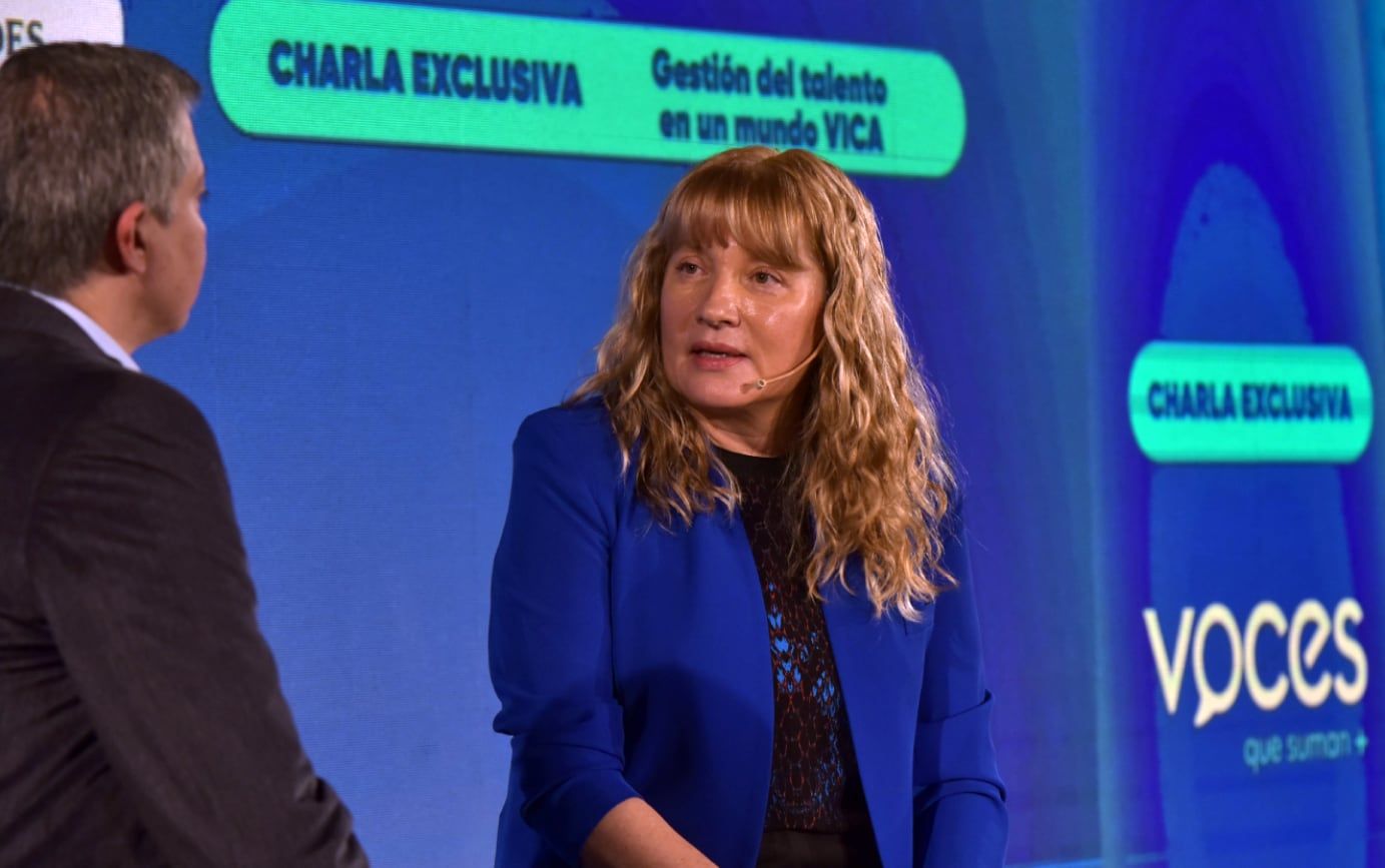 Charla exclusiva. Andrea Ávila, CEO de Randstad para Argentina, Chile y Uruguay, aportó claves para la gestión del talento en un entorno complejo. (Facundo Luque/La Voz)