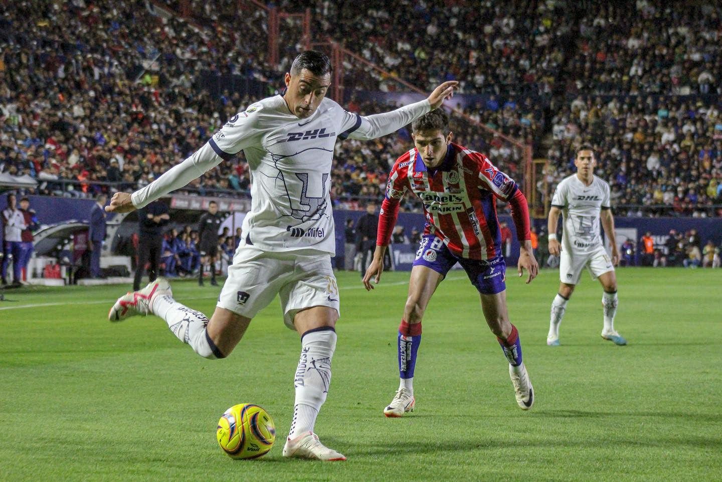 Rogelio Funes Mori sufrió una lesión en el último partido de los Pumas de la UNAM