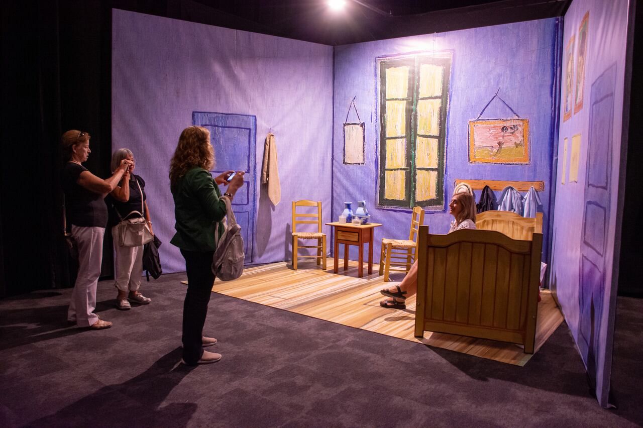 “Van Gogh Inmersive Art Experience”  La muestra estará en el Auditorio Ángel Bustelo del 2 de enero al 9 de febrero.   Foto: Mariana Villa / Los Andes
