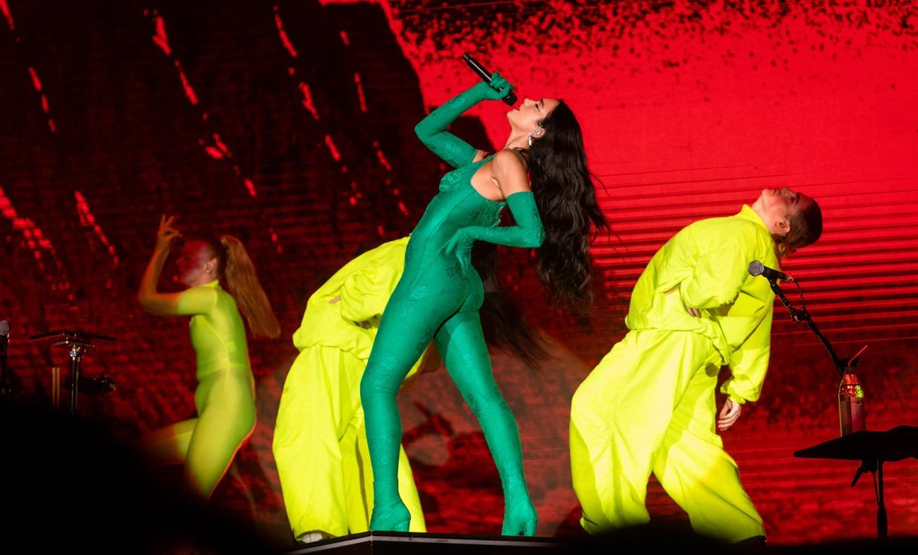 La cantante británica Dua Lipa brindó un show en el Campo Argentino de Polo en Buenos Aires. (DF Entertainment)
