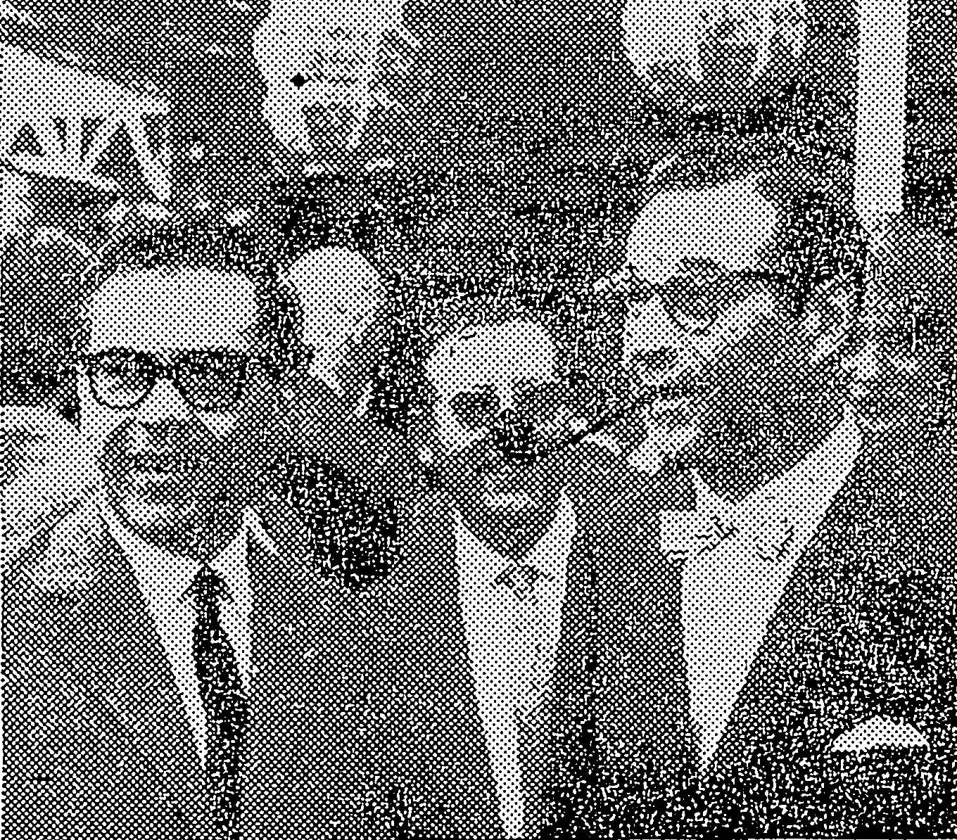 Antonio Di Benedetto junto al escritor Georges Simenon, en el festival de Cannes