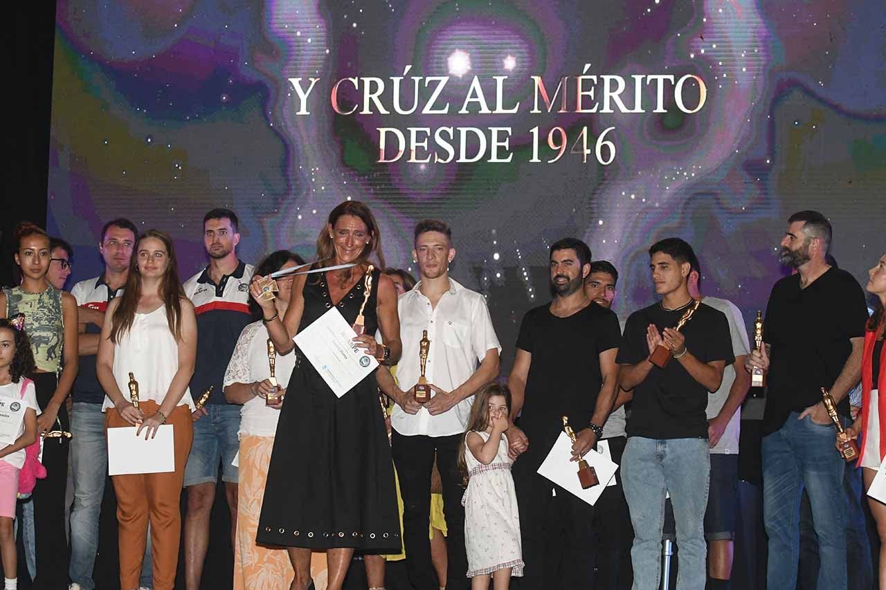 Premios Huarpes, reconocimiento a deportistas de Mendoza Laura Horta, Montañismo, se quedó con la Cruz al Mérito Foto:José Gutierrez / Los Andes 
