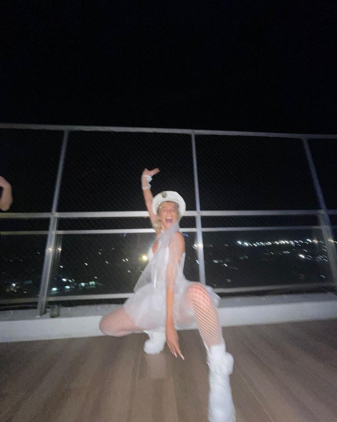 Las nuevas postales íntimas de la despedida de soltera de Stefi Roitman