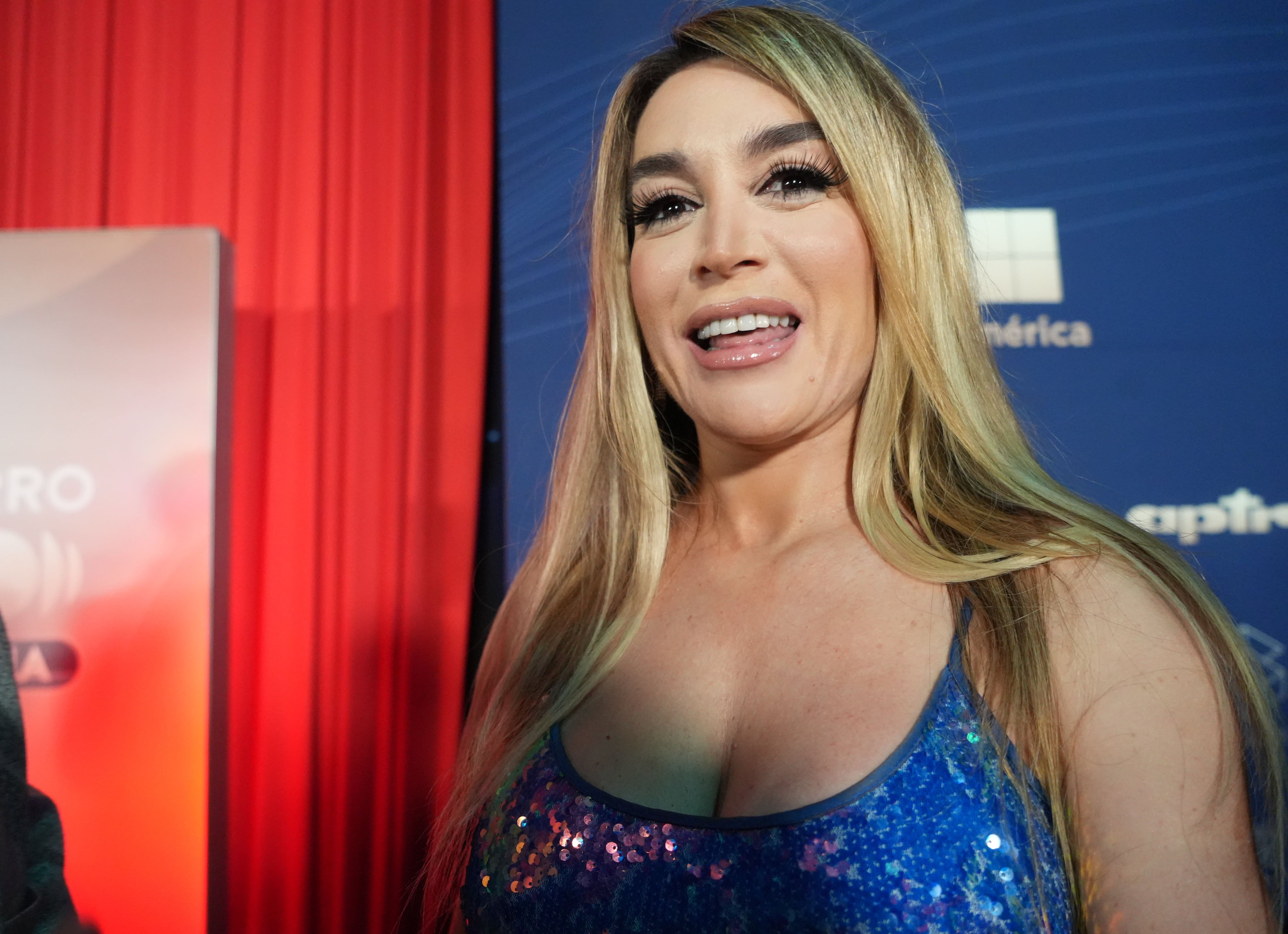 Fátima Flórez, presente en la gala de los Martín Fierro Radio. Realizó una imitación de Silvia Süller frente a Silvio Soldán, quien fuera pareja del conductor. Foto NA: MARCELO CAPECE