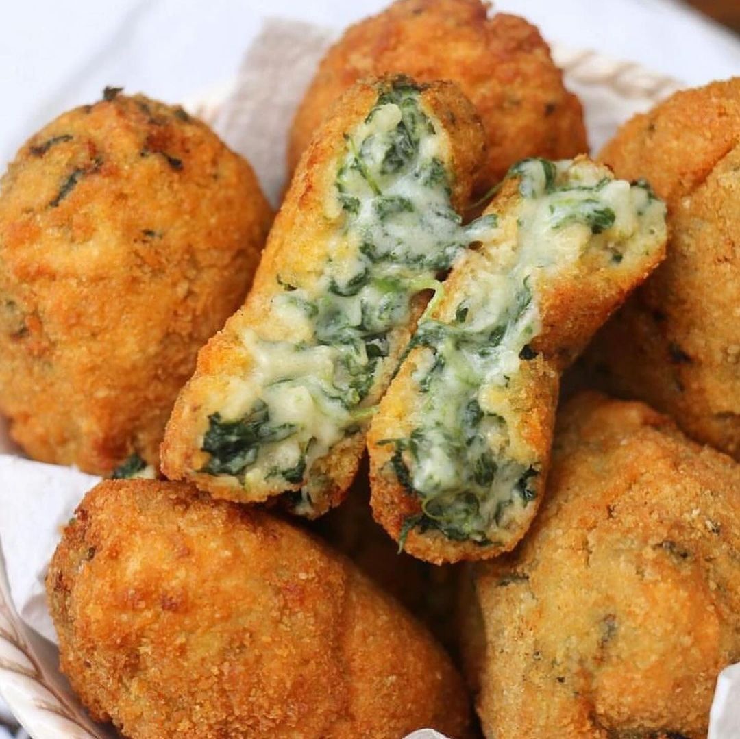 Croquetas de espinaca y queso.