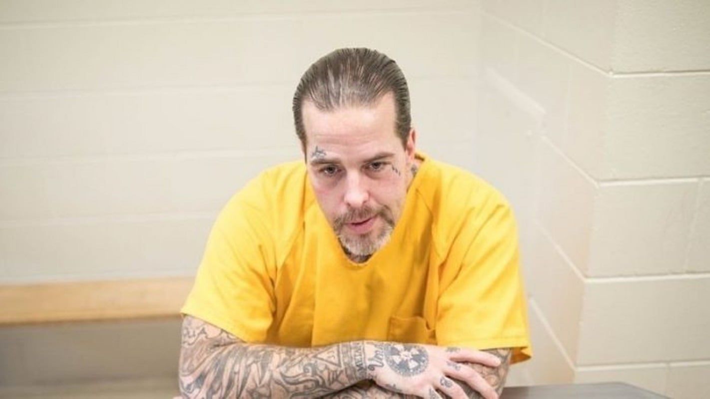 El “vengador de Alaska” persiguió y atacó a martillazos a tres hombres en 2016.