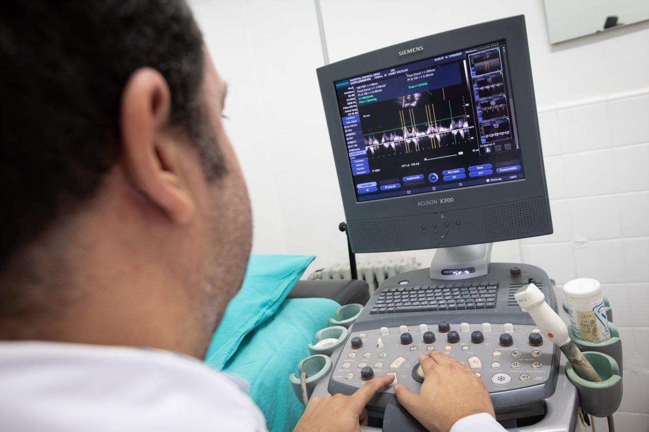 Médicos evalúan aumentar a $7000 el valor mínimo de la consulta en noviembre pero esperarán hasta la próxima semana para definirlo

Foto: Ignacio Blanco / Los Andes 