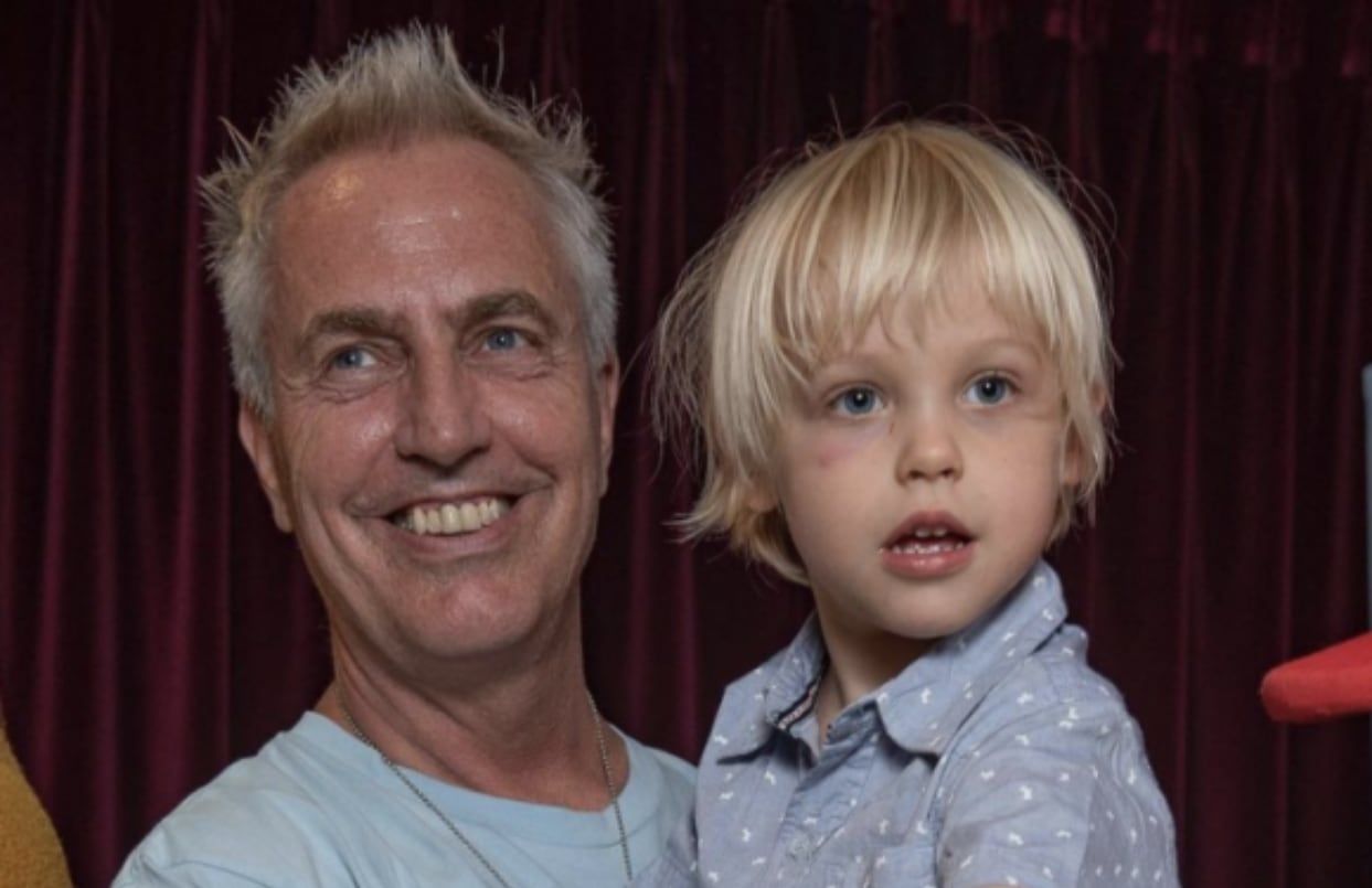 Marley junto a su hijo Mirko.