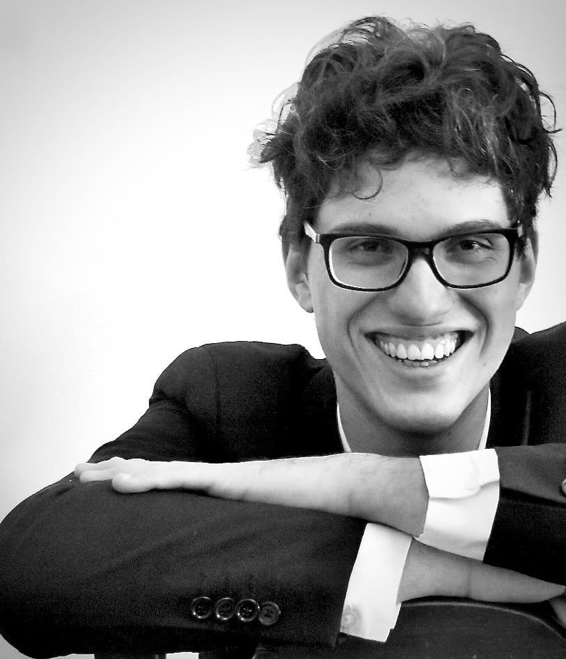 El joven pianista recibió elogiosas palabras por parte del maestro Gintoli