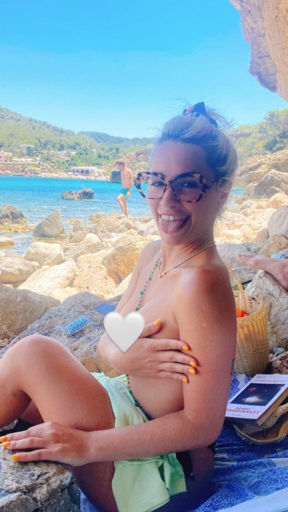 Lali Espósito hizo topless en España.