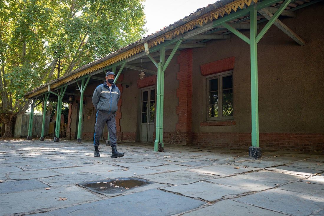 La estación de tren Paso de Los Andes ubicada en Chacras de Coria se convertirá en un Salón Cultural Foto: Ignacio Blanco / Los Andes