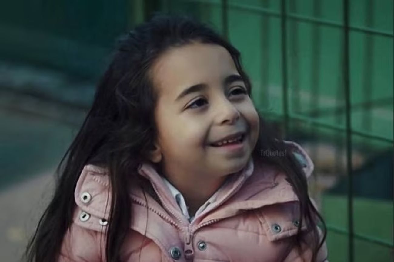 Beren Gökyildiz en "Amor de madre"