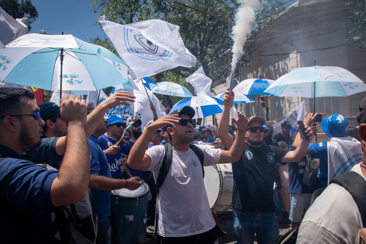 Marcha por el paro general en Mendoza
Foto: Ignacio Blanco / Los Andes