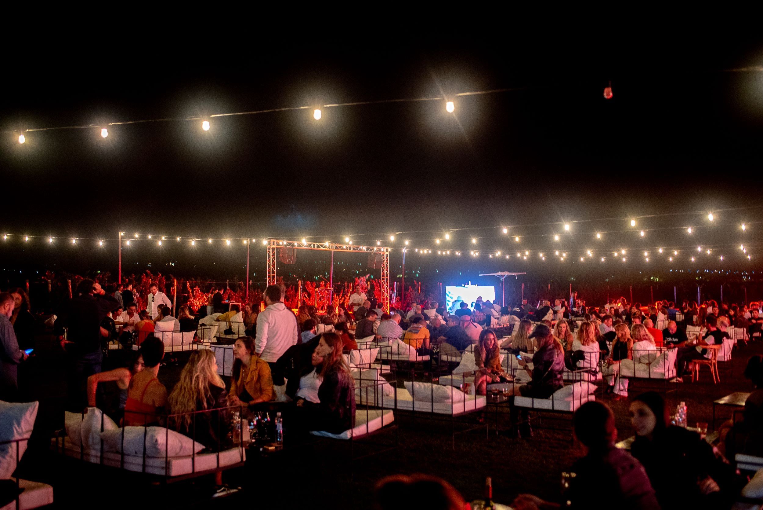 Beber con moderación. Prohibida su venta a menores de 18 años. #menoresniunagota