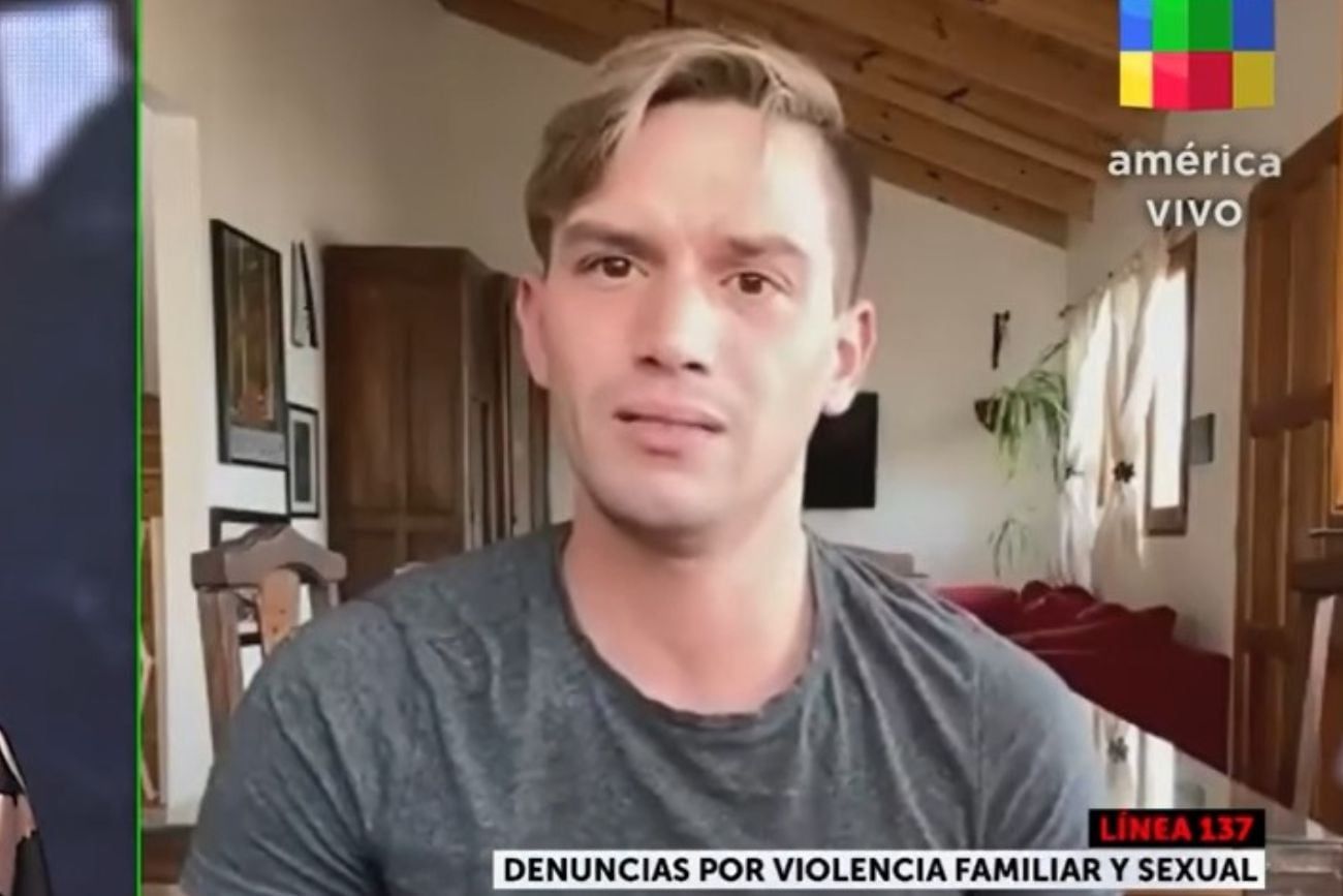 Lucas Benvenuto apuntó contra un conductor de Telefe como abusador.