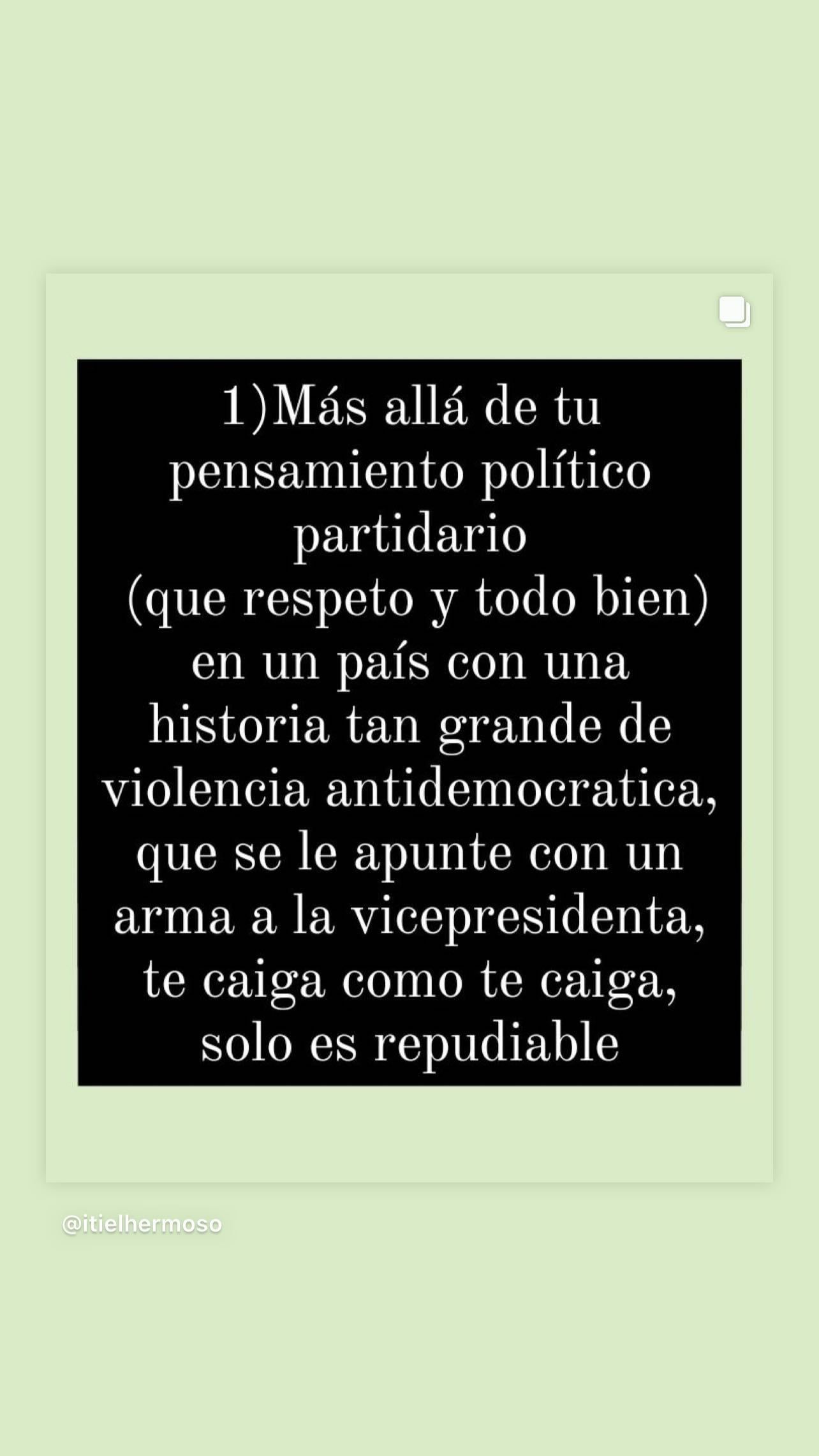 La foto que compartió Lali en su cuenta