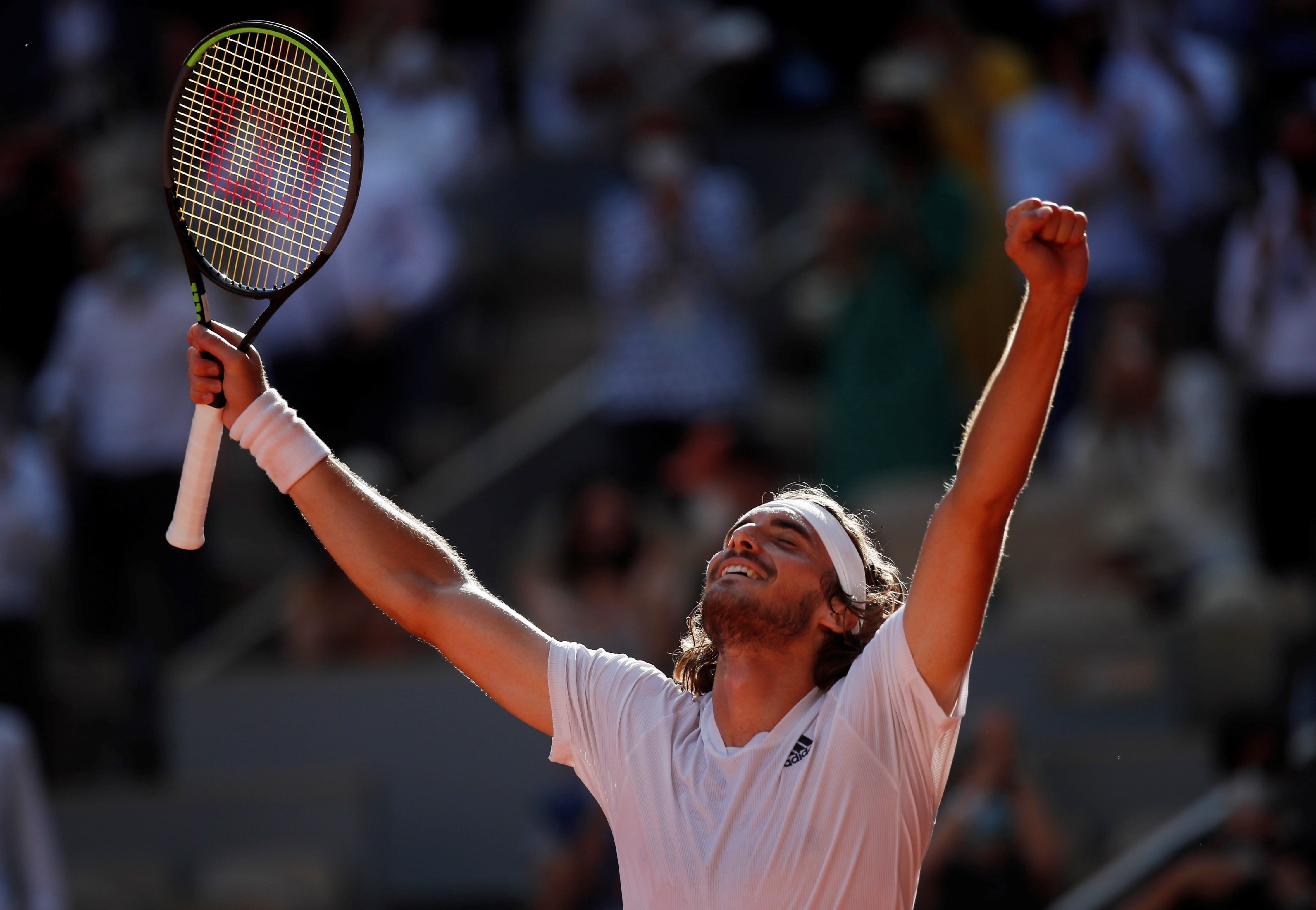 El griego Stefanos Tsitsipas eliminó a Alexander Zverev y pasó a la final de Roland Garros.