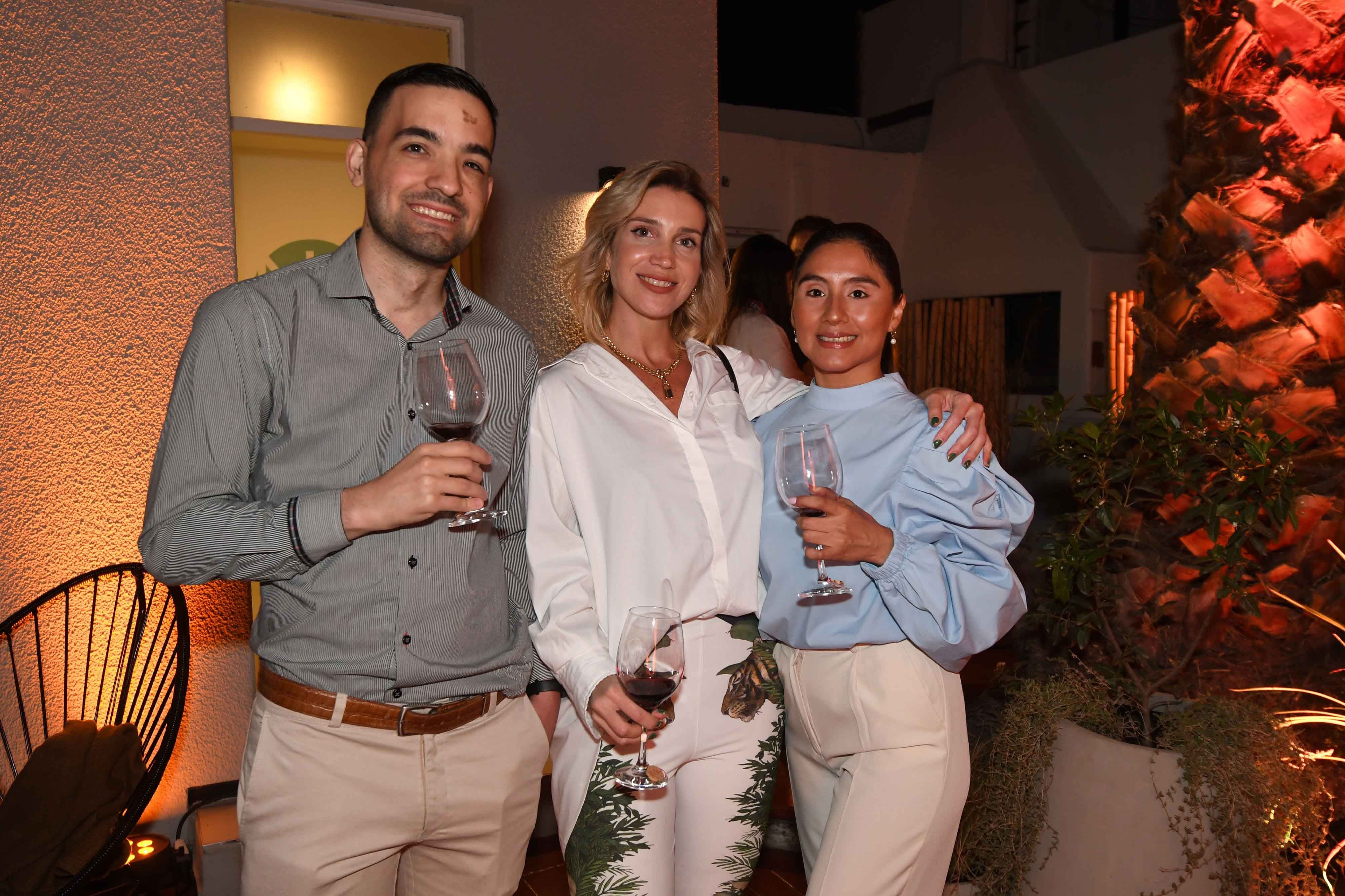 Matías Sánchez, Alejandra D´Ovidio y Yesi Ramos