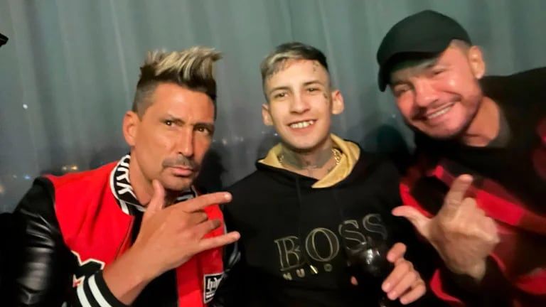 Marcelo estuvo acompañado de su primo el Tirri en la casa de L-Gante