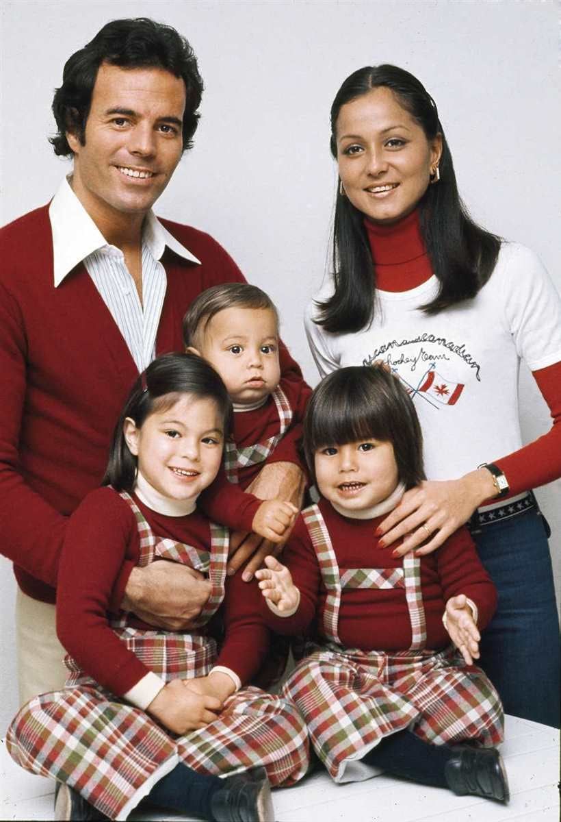 Estos son y a esto se dedican los hijos del cantante español.