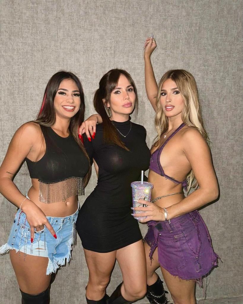 Romina Uhrig subió una foto junto a Julieta Poggio y Daniela Celis.