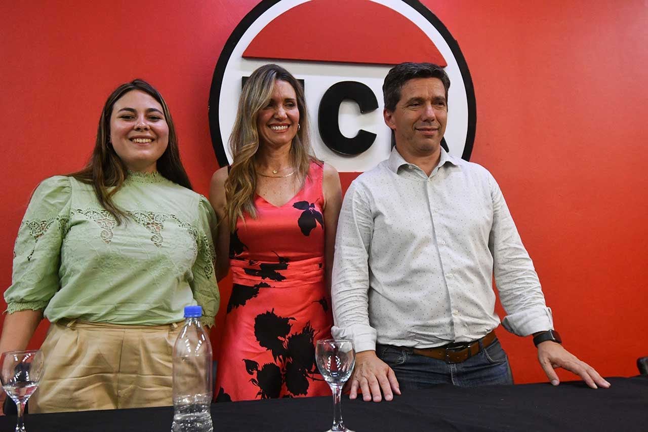 En el comité UCR de Mendoza,asumieron las nuevas autoridades.Alfredo Cornejo Gobernador de Mendozaestuvo en el acto RadicalFoto: José Gutierrez / Los Andes