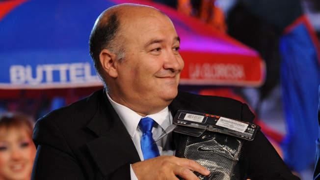 Larry de Clay está contento de compartir obra con sus grandes amigos.