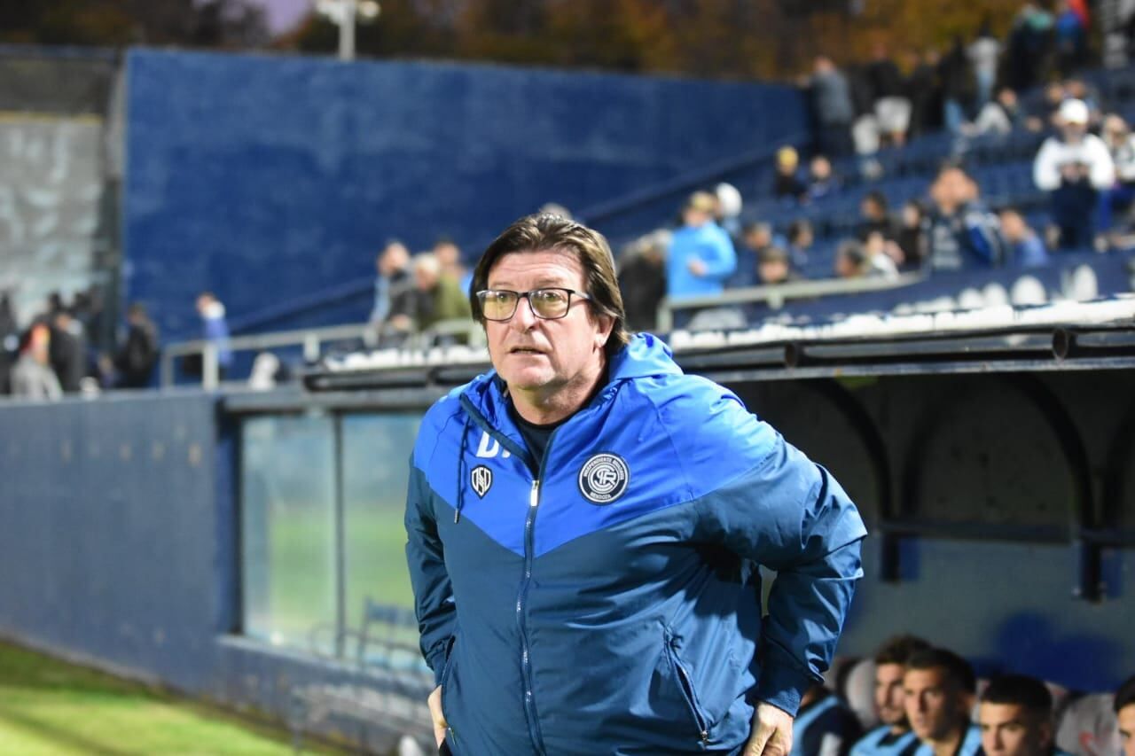 Por la 13° fecha de la Primera Nacional, zona B, Independiente Rivadavia recibe a Estudiantes de Buenos Aires. / Mariana Villa (Los Andes).