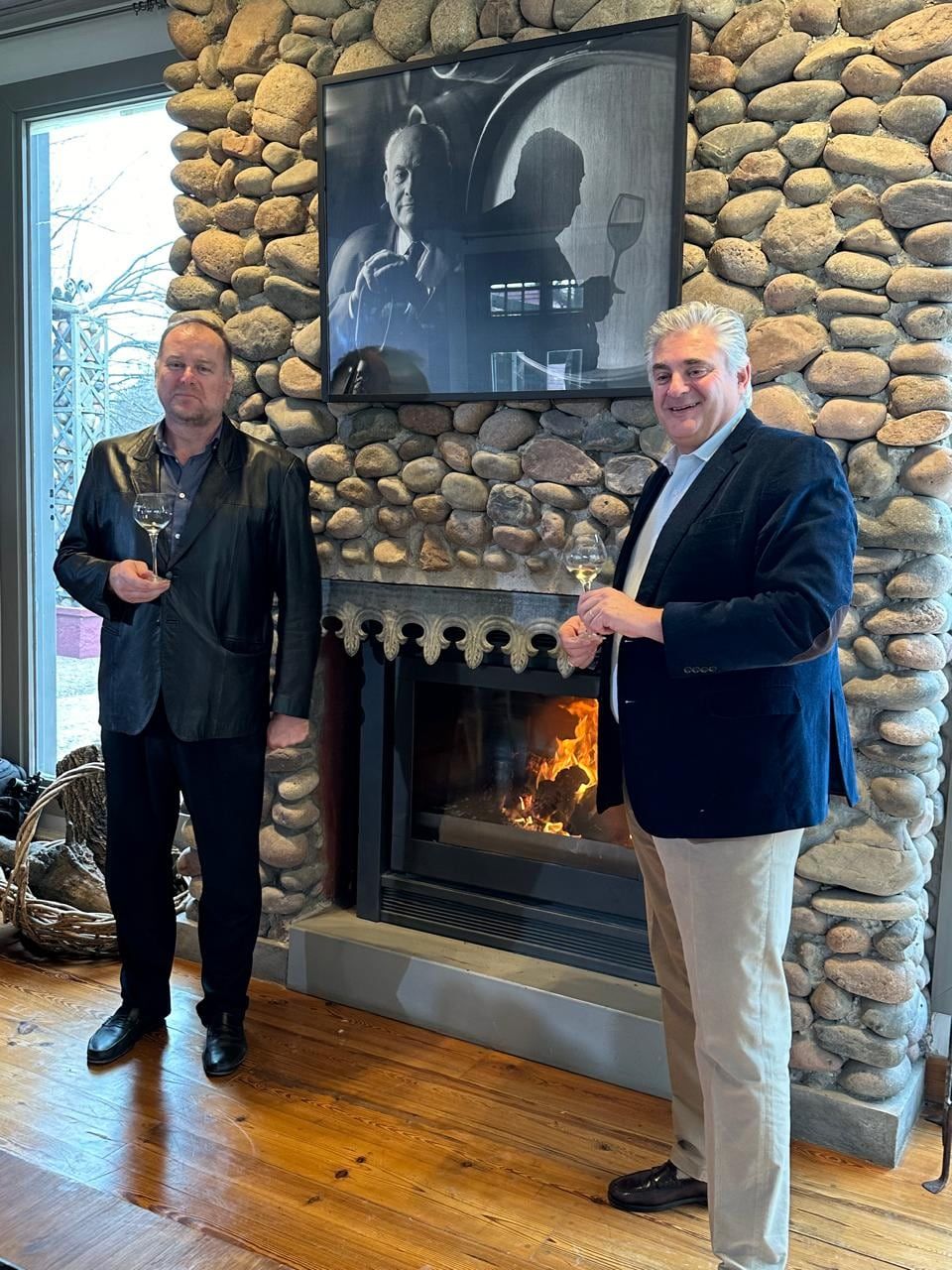 Pablo Glöggler y Silvio Alberto, enólogo de Bodegas Bianchi. - Gentileza