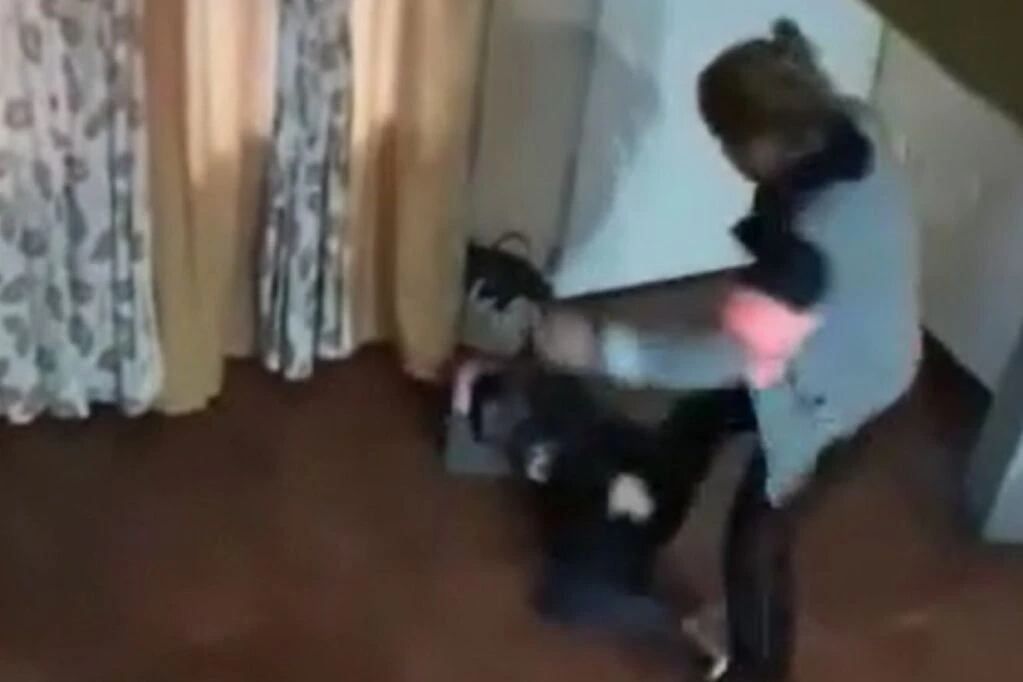 La enfermera que fue detenida por golpear a sus hijos. Foto: Facebook