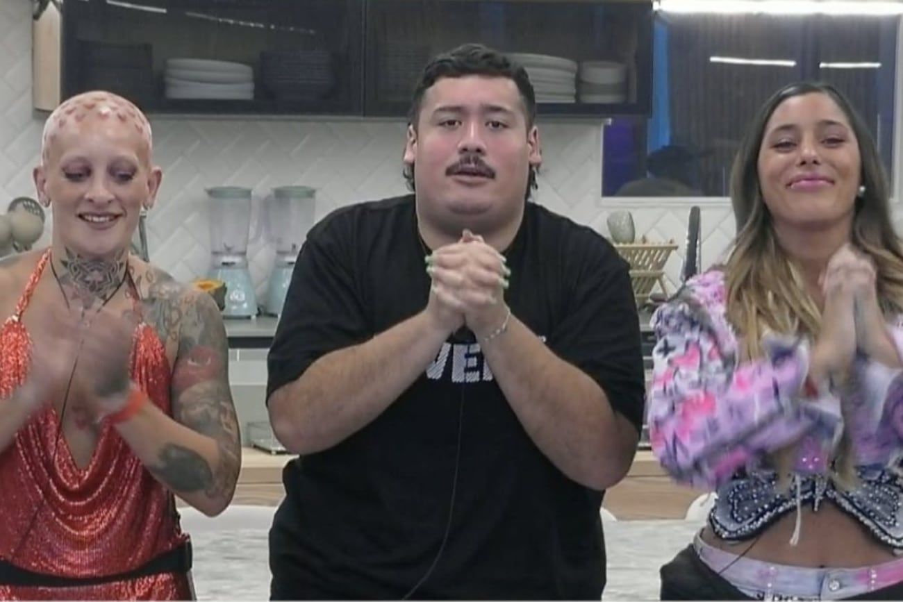 Manzana fue el último en bajar de placa en la doble gala de eliminación