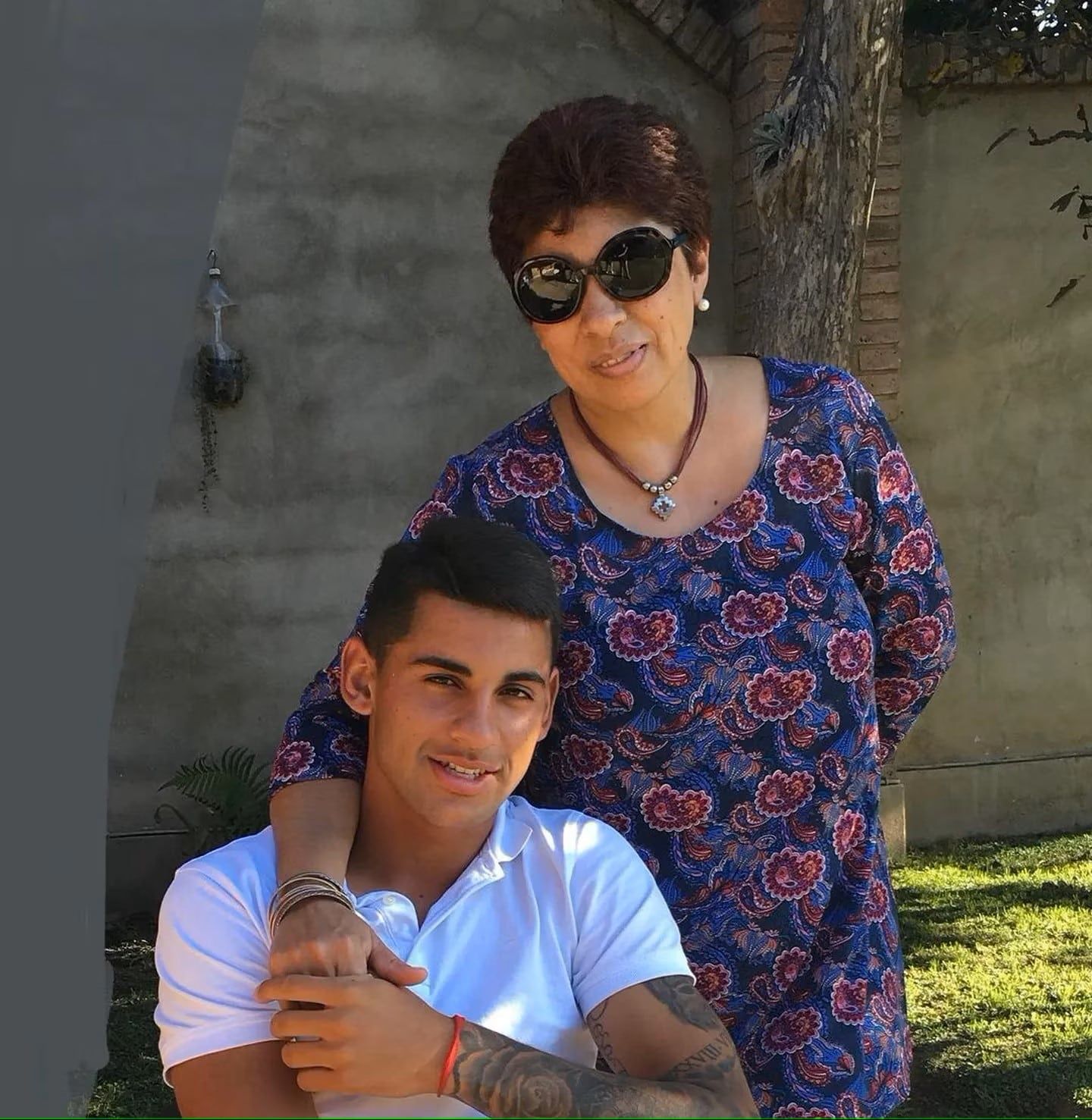 El Cuti junto a su mamá Rosa.