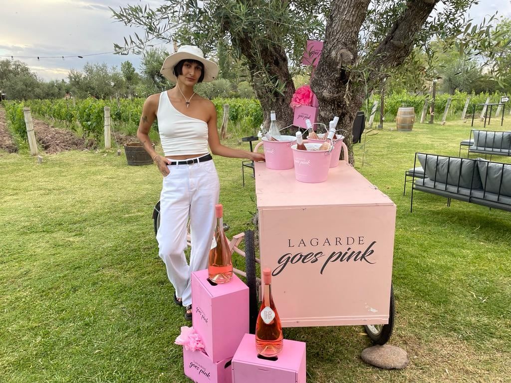 El vino rosé tuvo un pop up exclusivo todo ambientado en colores rosa con el slogan “Lagarde goes pink”.