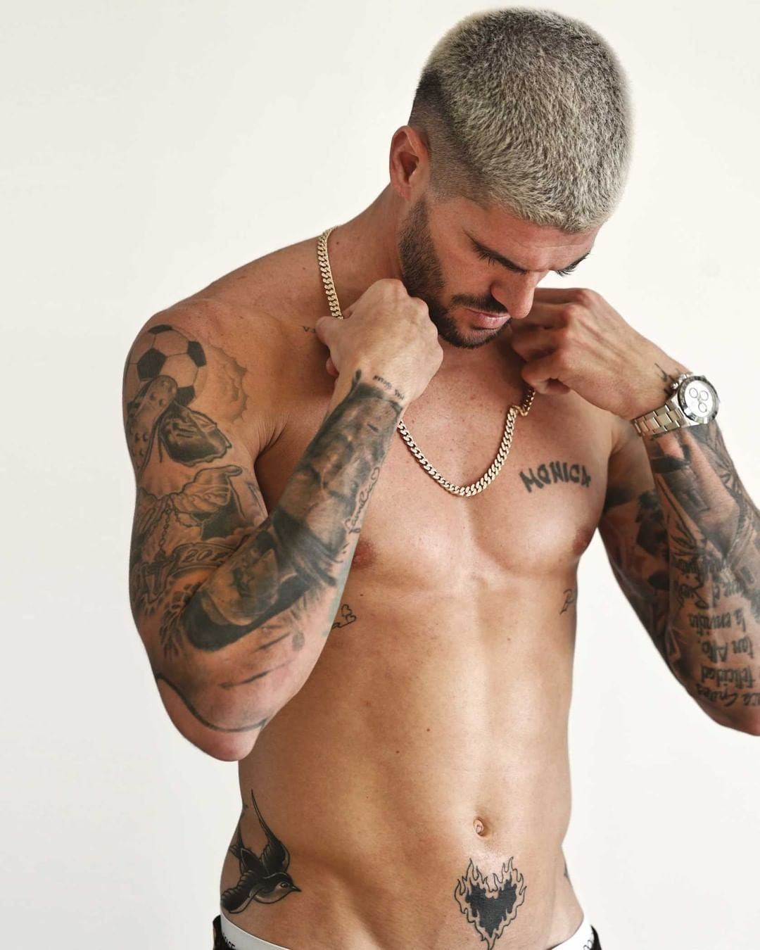 Rodrigo De Paul la rompió con una producción fotográfica