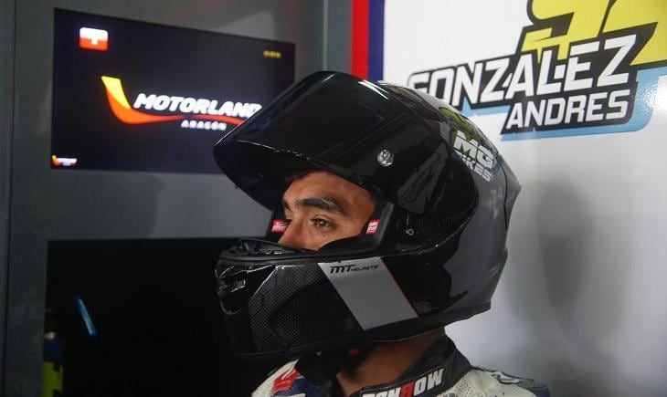 Andrés González no sabe si podrá volver al país