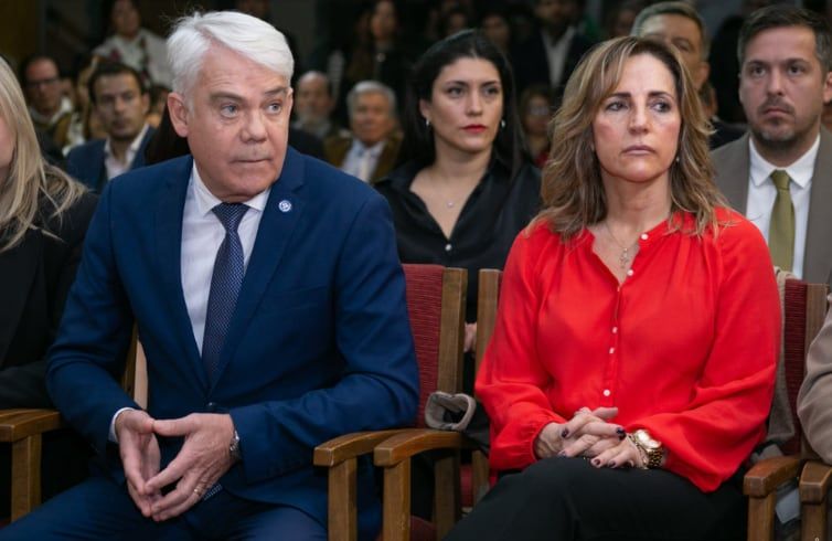 Sergio Molina junto a Jazminka Mihaljevich, nuevas autoridades del Colegio de Abogados de Mendoza