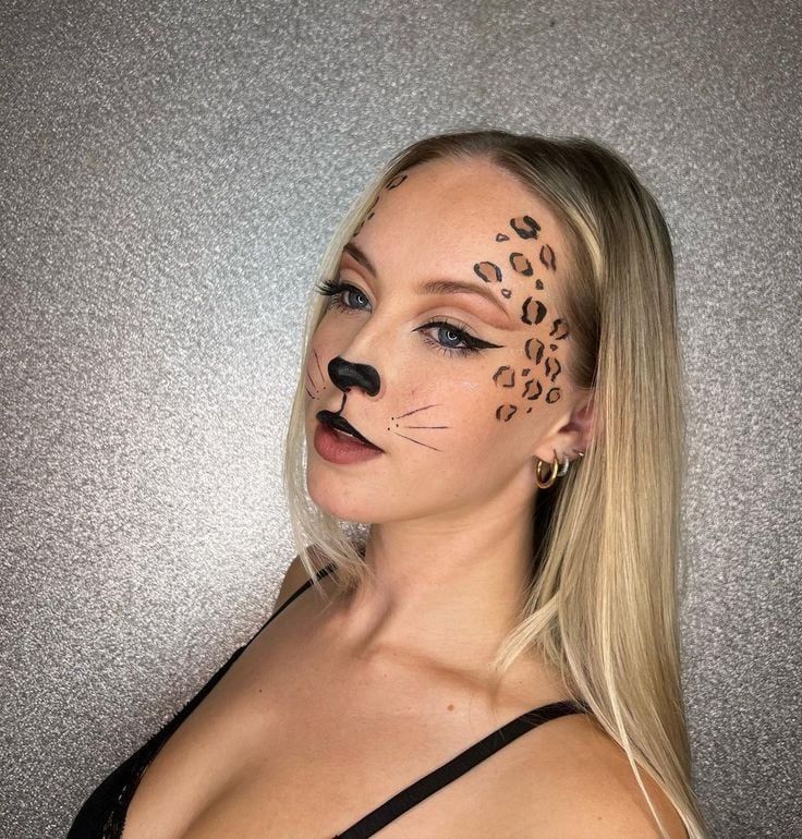 Maquillaje de leopardo para Halloween.