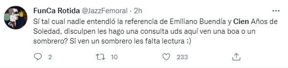 El prejuicioso tuit de Claudia Piñeiro sobre los futboleros desató memes y sarcasmo en Twitter