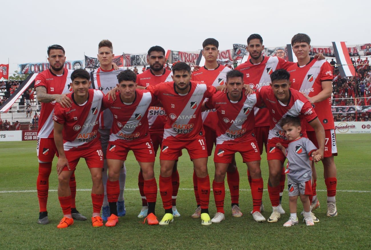 Formación del Deportivo Maipú. / Foto: Prensa Maipú.