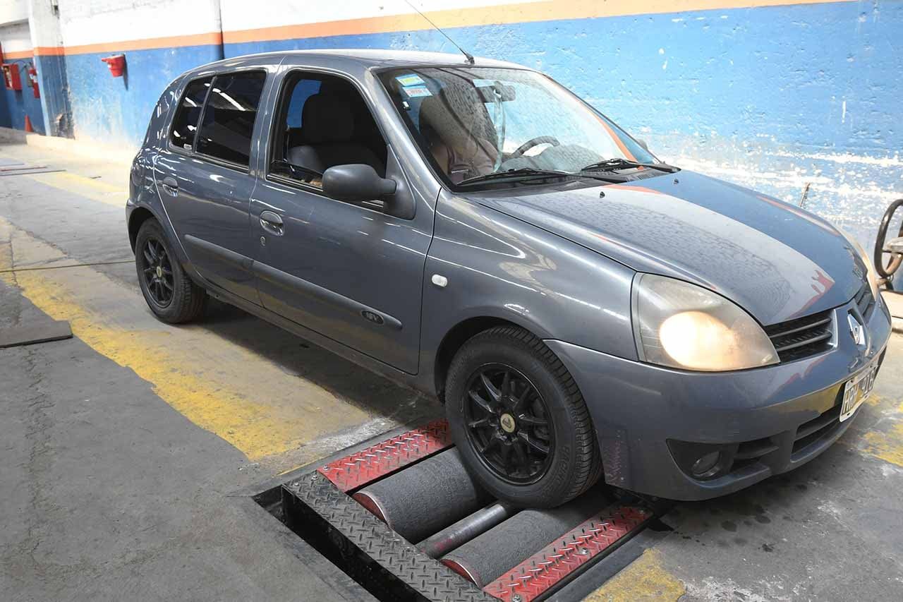 Talleres de Revisión Técnica Obligatoria RTO en la provincia de MendozaFoto: José Gutierrez / Los Andes