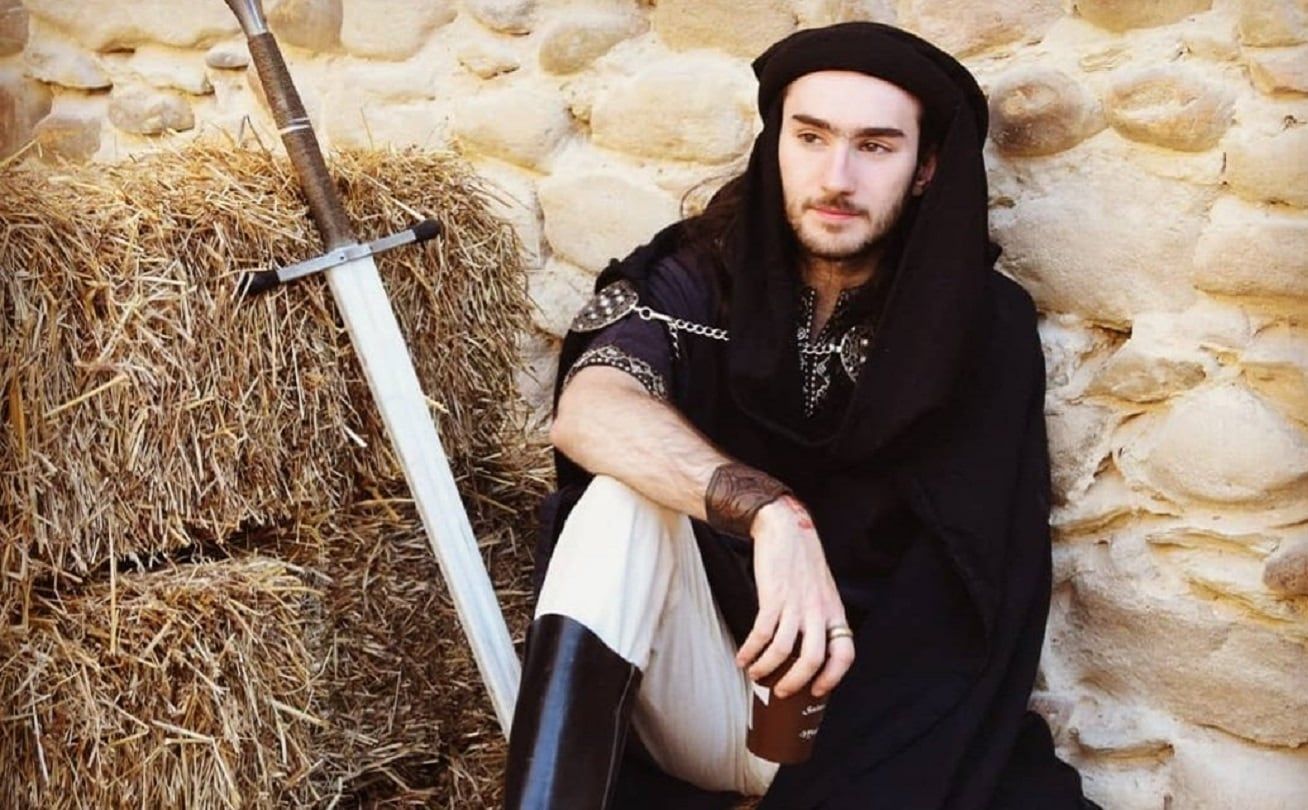 A Damien Tarel le atraen las luchas medievales y los juegos de rol -