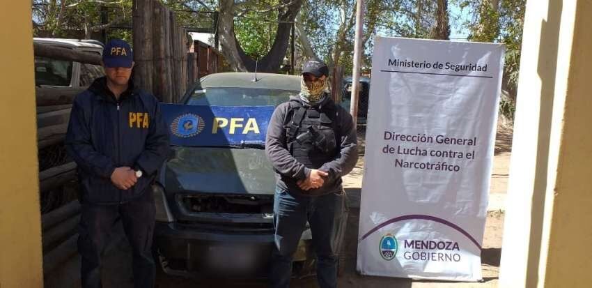  El vehículo que estaba en poder de los sospechosos.  | Gentileza Gendarmería Nacional.    