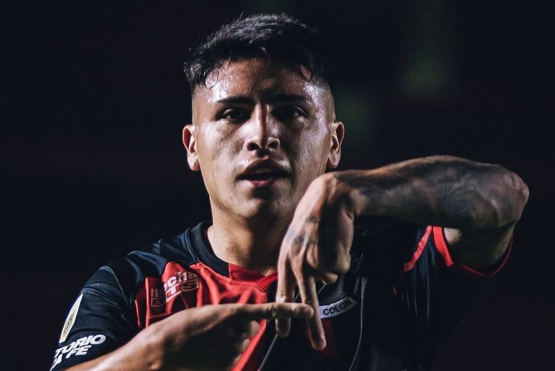 Facundo Farías debutó en Colón, con quien se destacó rápidamente /Foto: Prensa Colón.