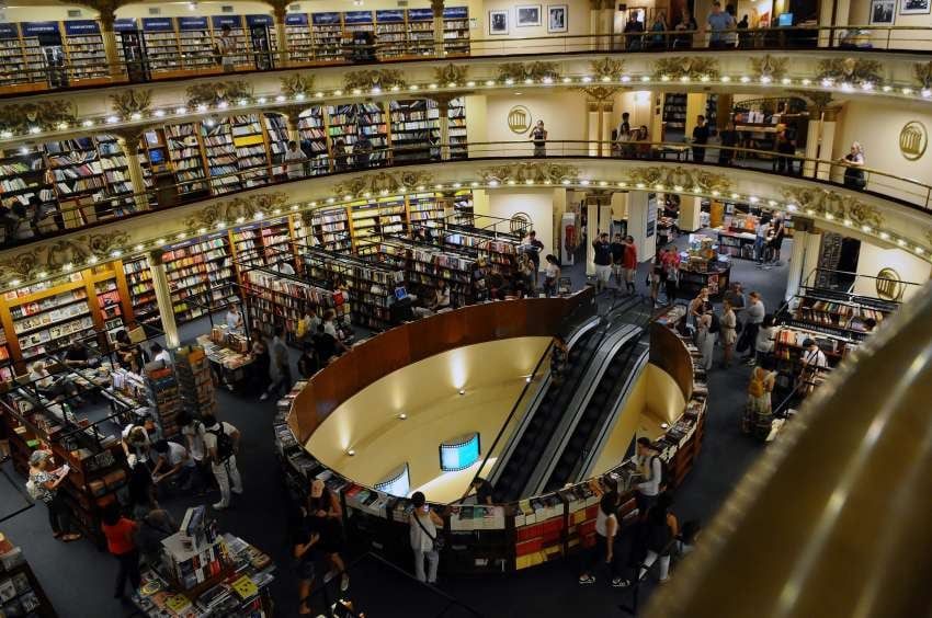
Única. La librería El Ateneo, una de las más lindas del mundo. | Clarín
   